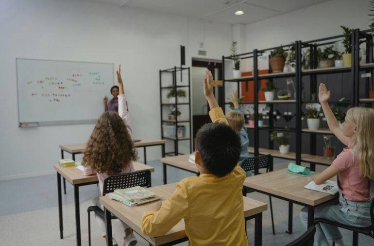 English Medium School in Azamgarh - Empowering Students Through Quality Education
